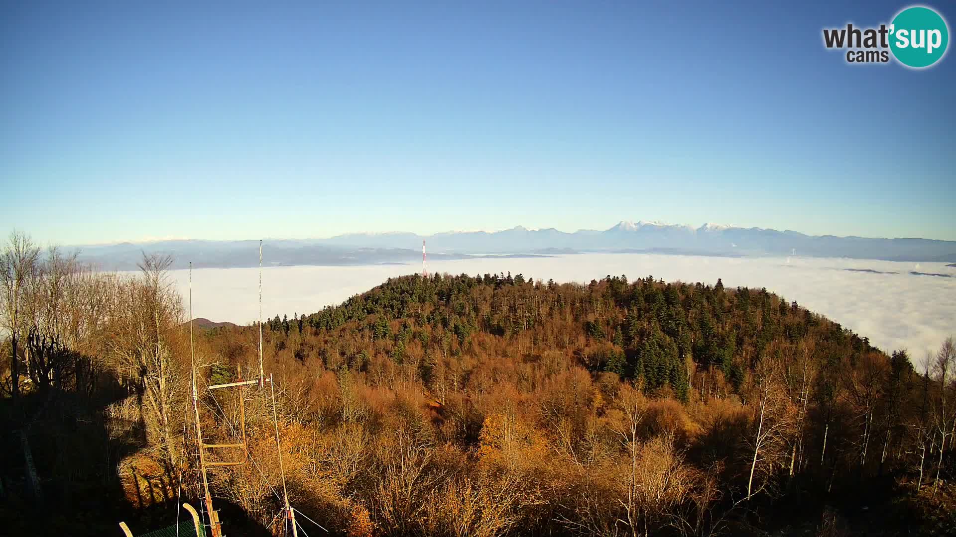 Krim Web cam Berghütte | Blick auf Ljubljana – Slowenien