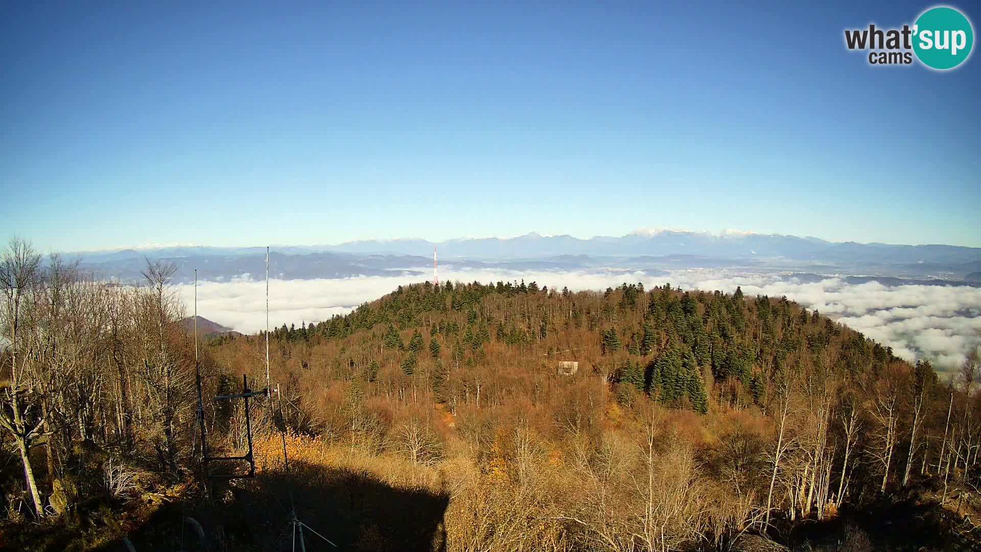 Krim webcam mountain hut | view to Ljubljana – Slovenia