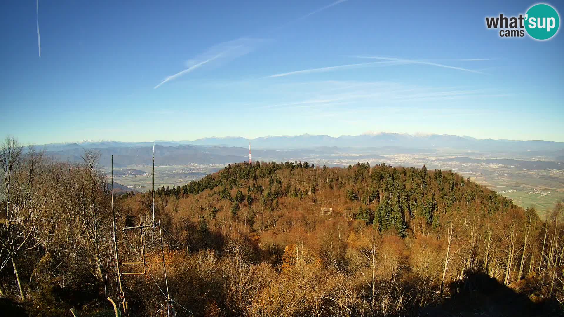 Krim Web cam Berghütte | Blick auf Ljubljana – Slowenien
