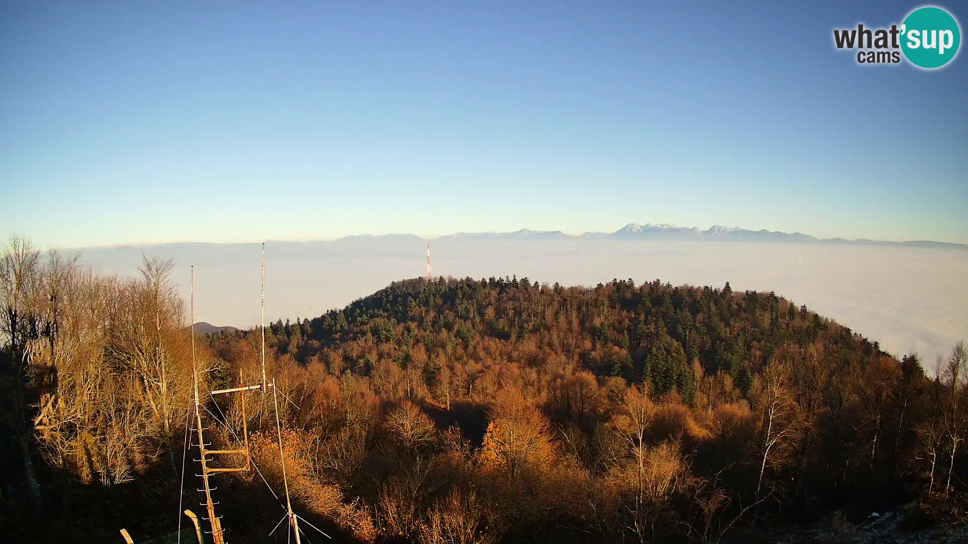 Krim Web cam Berghütte | Blick auf Ljubljana – Slowenien