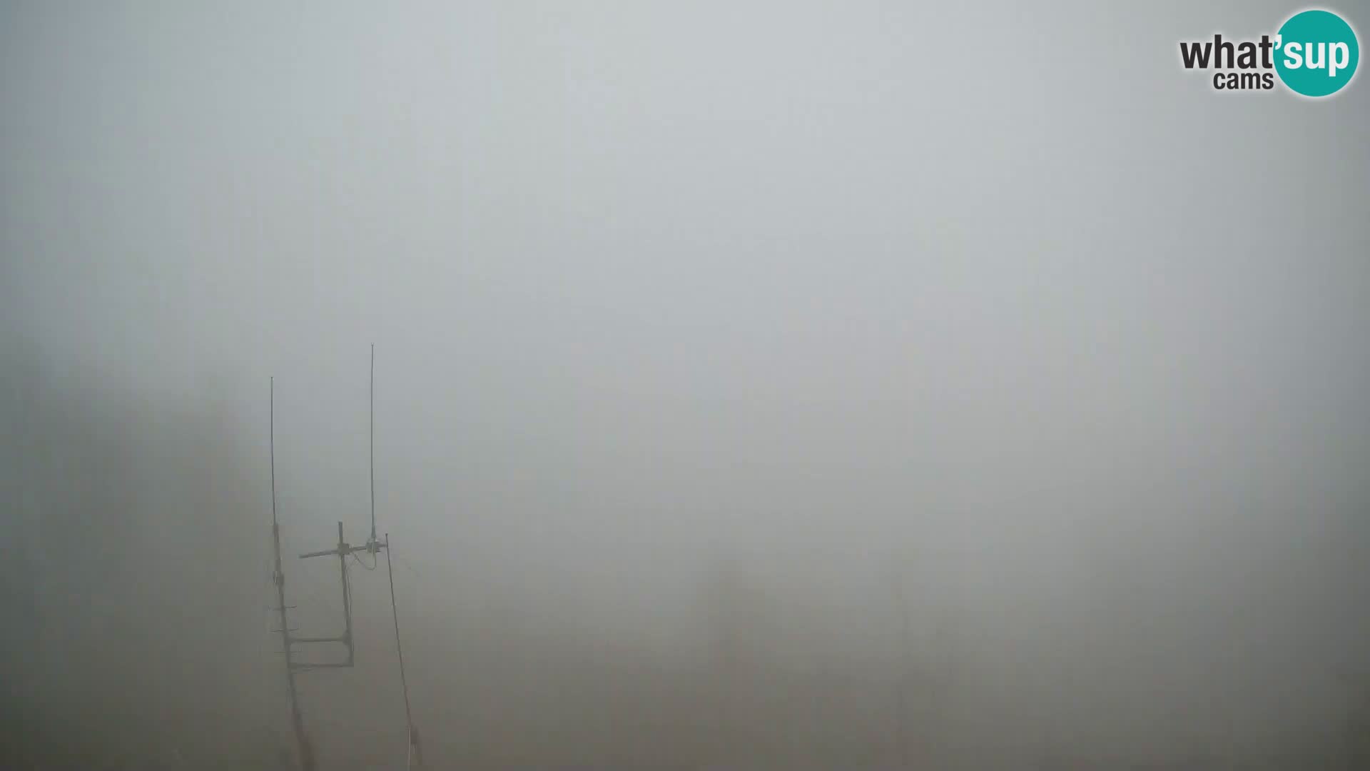 Krim web kamera Planinska koliba | pogled na Ljubljanu – Slovenija