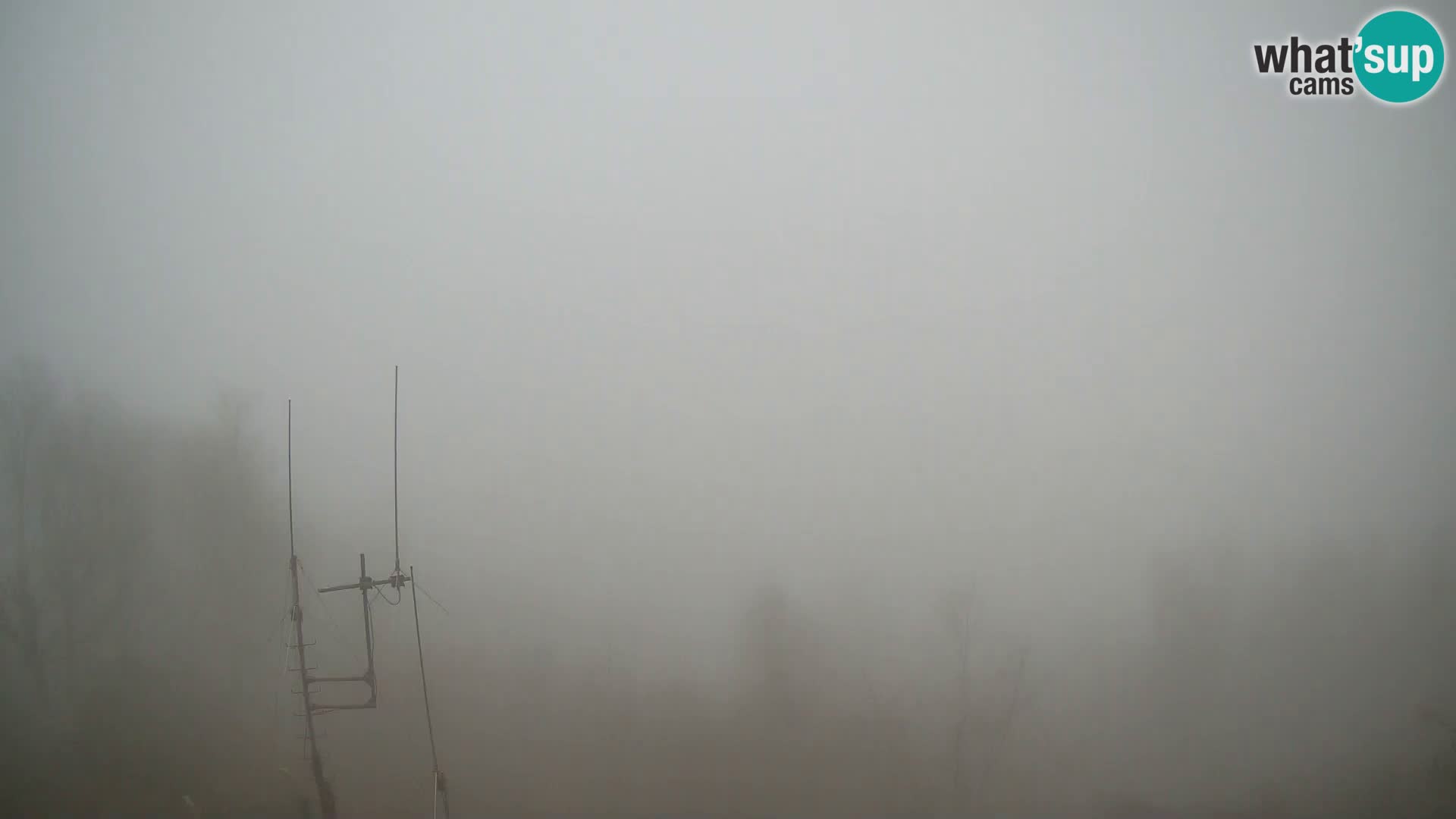 Krim webcam mountain hut | view to Ljubljana – Slovenia