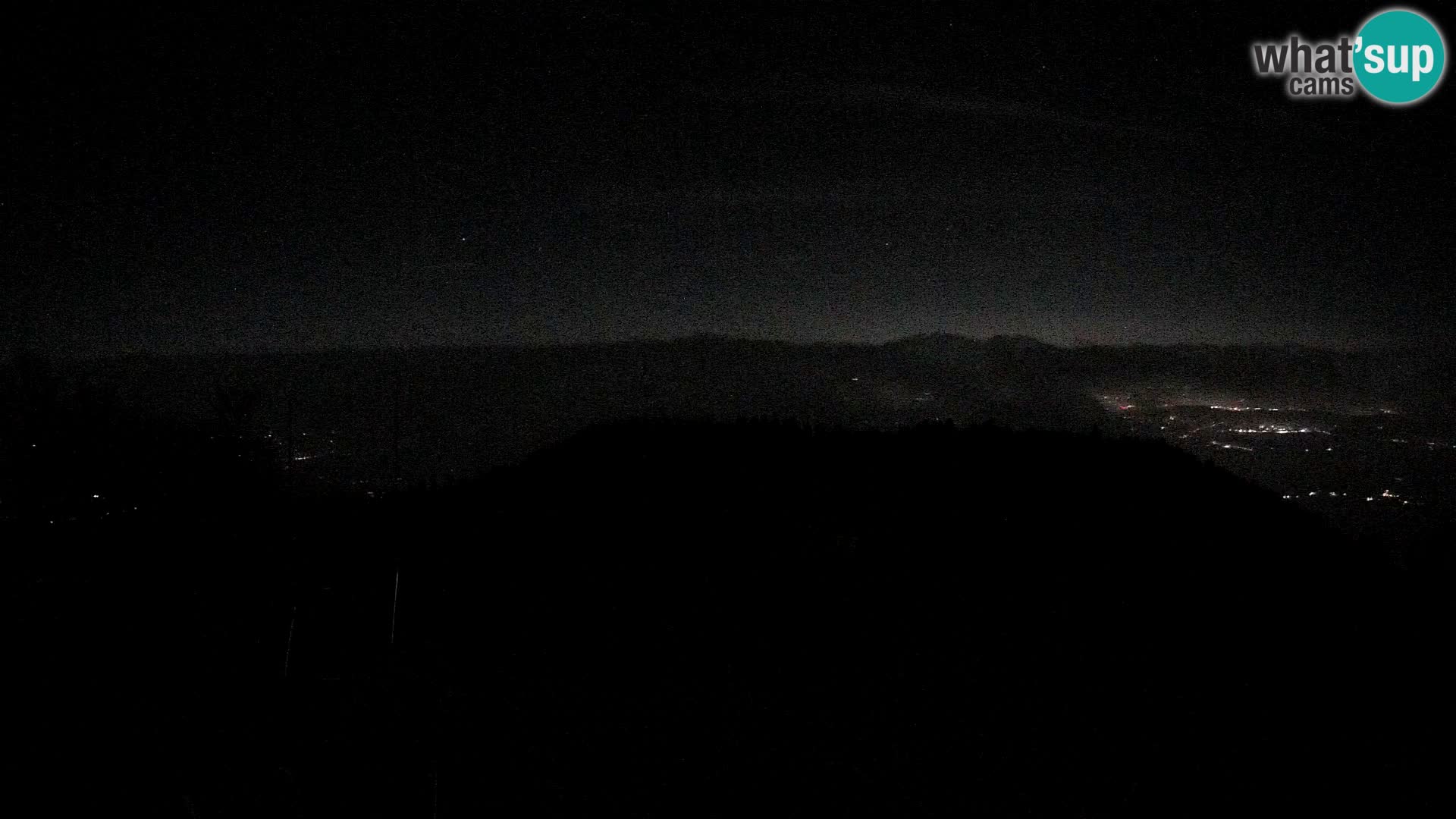 Krim Web cam Berghütte | Blick auf Ljubljana – Slowenien