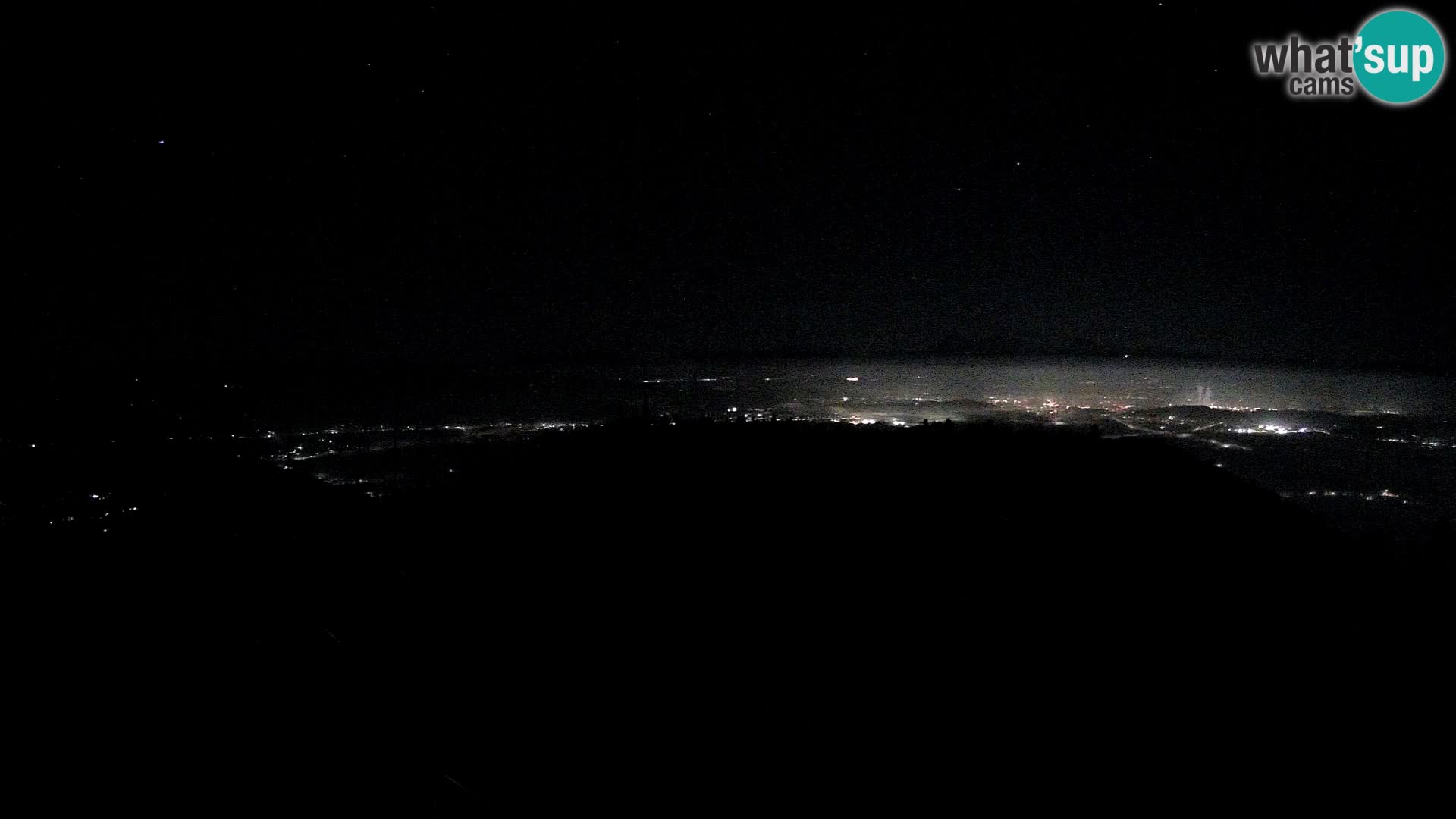 Krim web kamera Planinska koliba | pogled na Ljubljanu – Slovenija