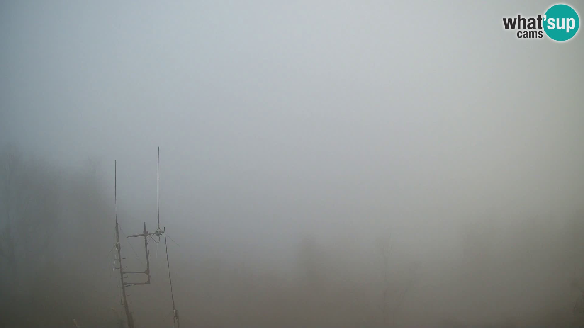 Krim webcam mountain hut | view to Ljubljana – Slovenia