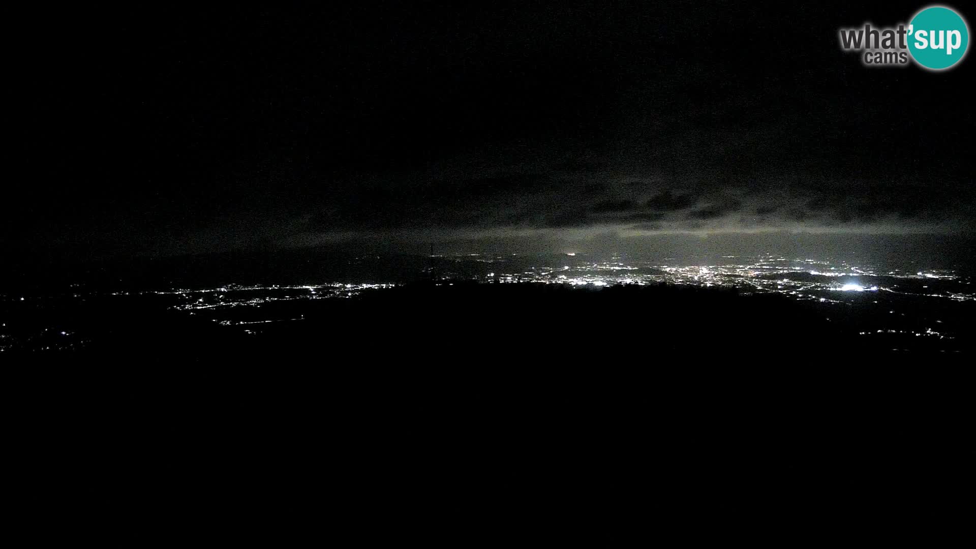 Krim webcam mountain hut | view to Ljubljana – Slovenia