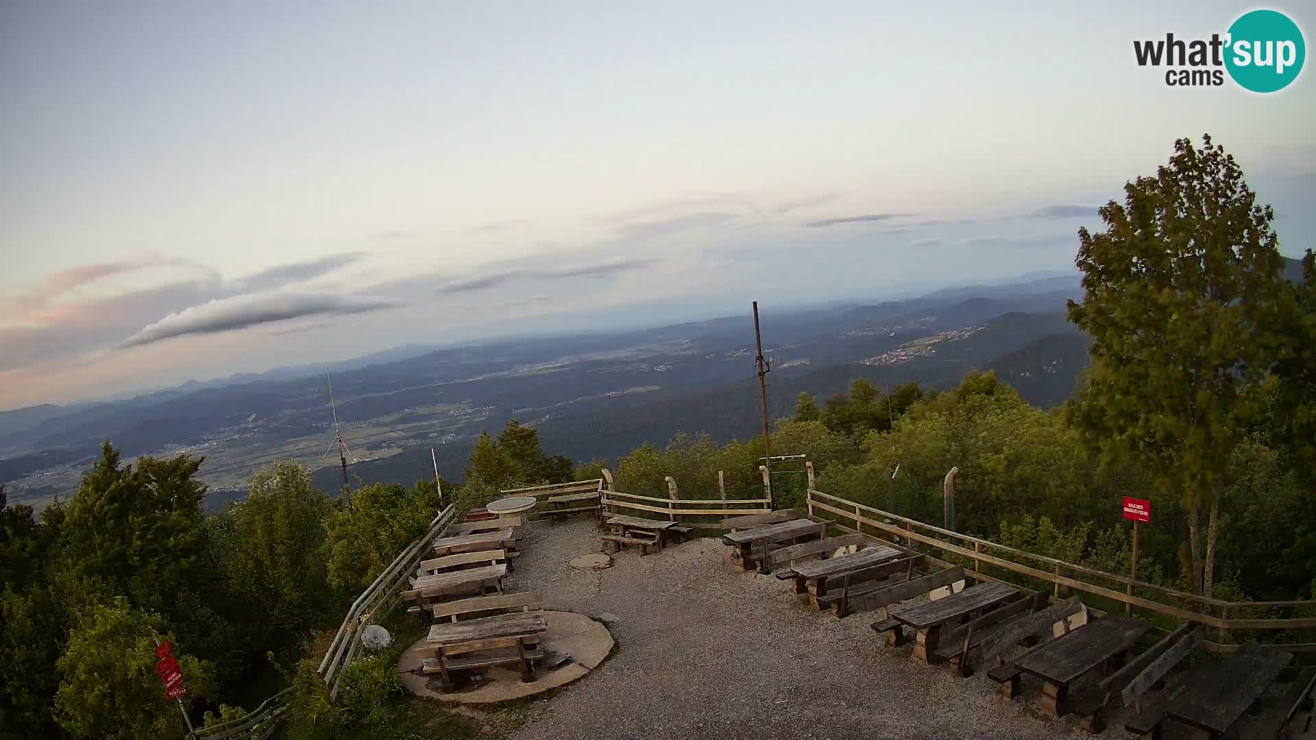 Mount Krim webcam near Ljubljana – Slovenia – view to Grosuplje