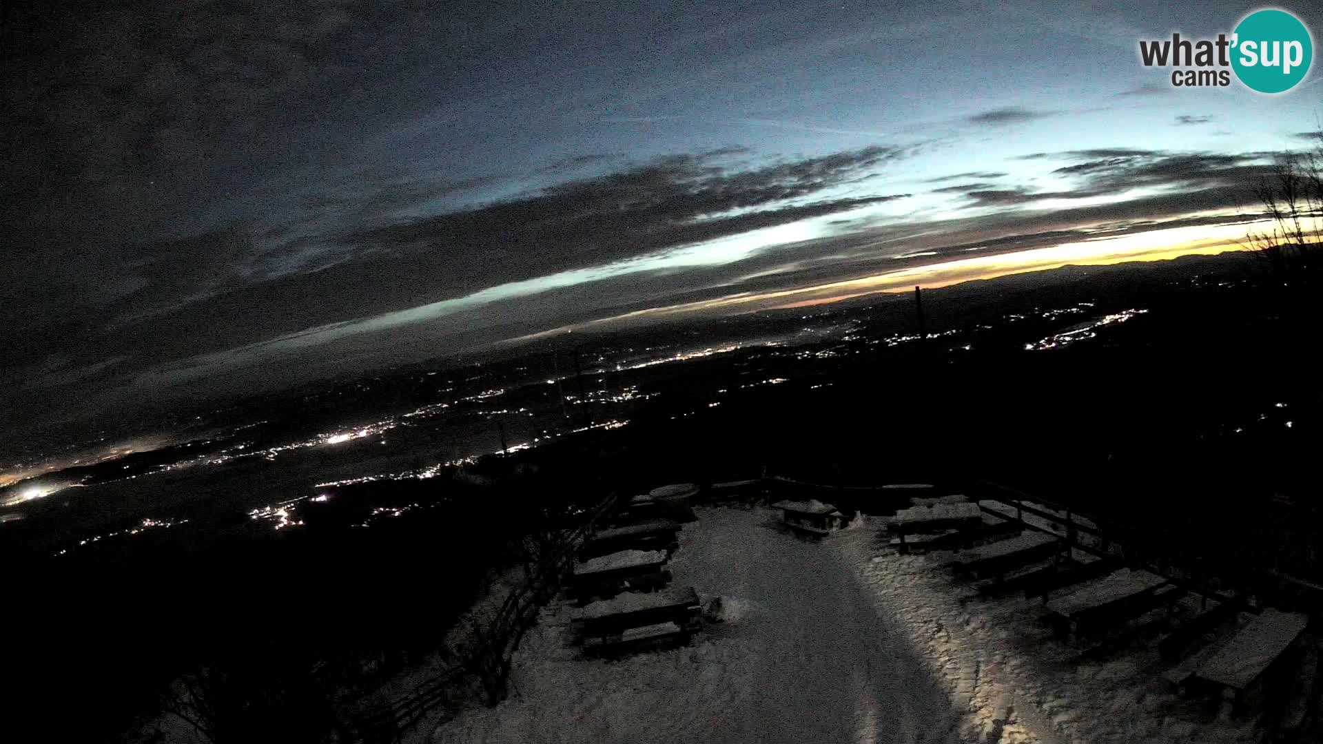 Mount Krim webcam near Ljubljana – Slovenia – view to Grosuplje