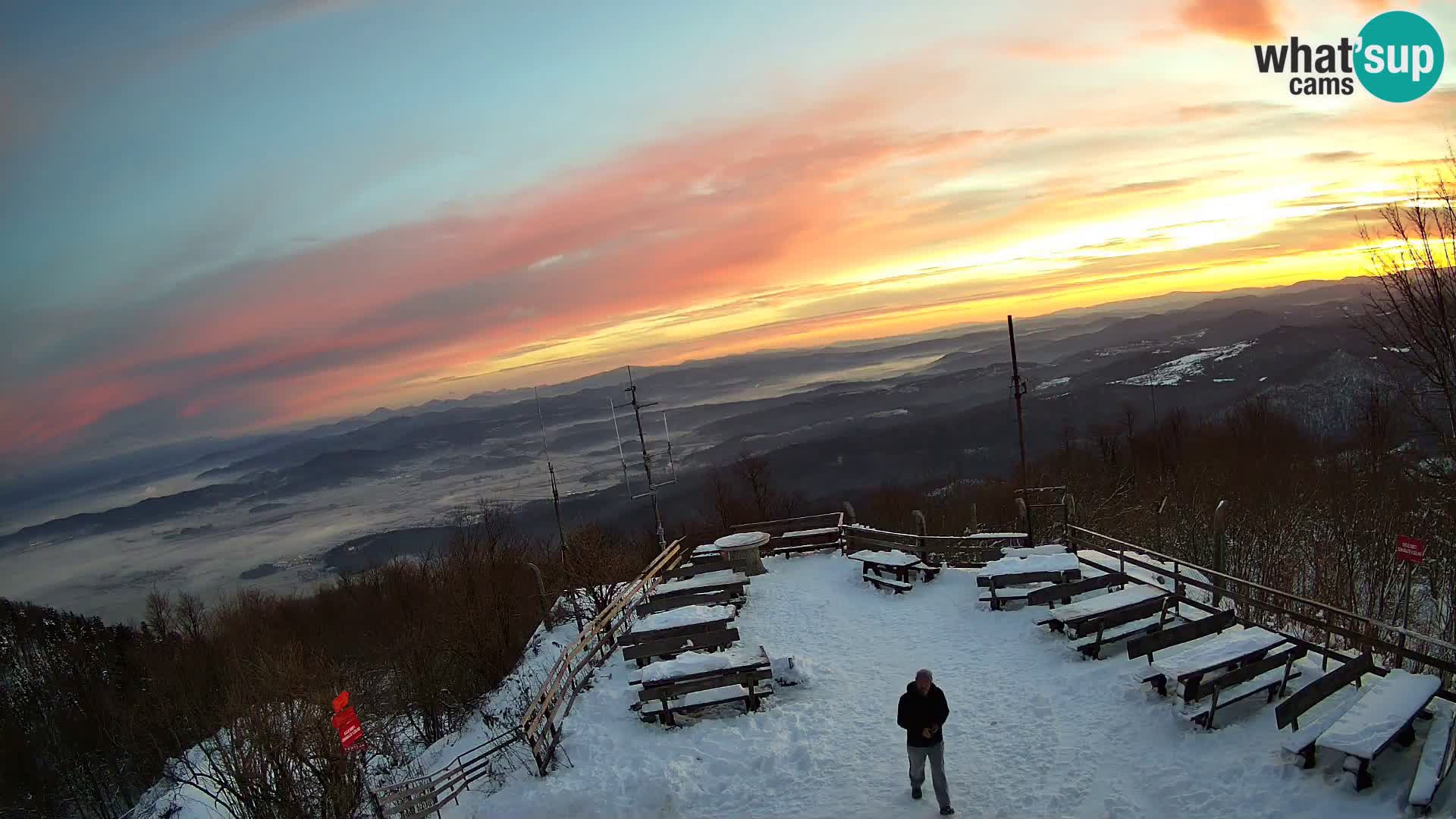 Mount Krim webcam near Ljubljana – Slovenia – view to Grosuplje