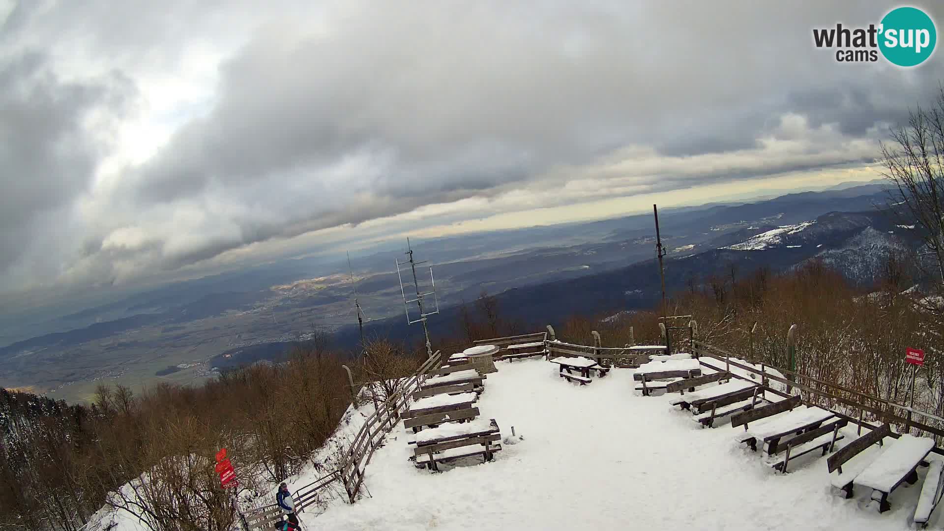 Mount Krim webcam near Ljubljana – Slovenia – view to Grosuplje