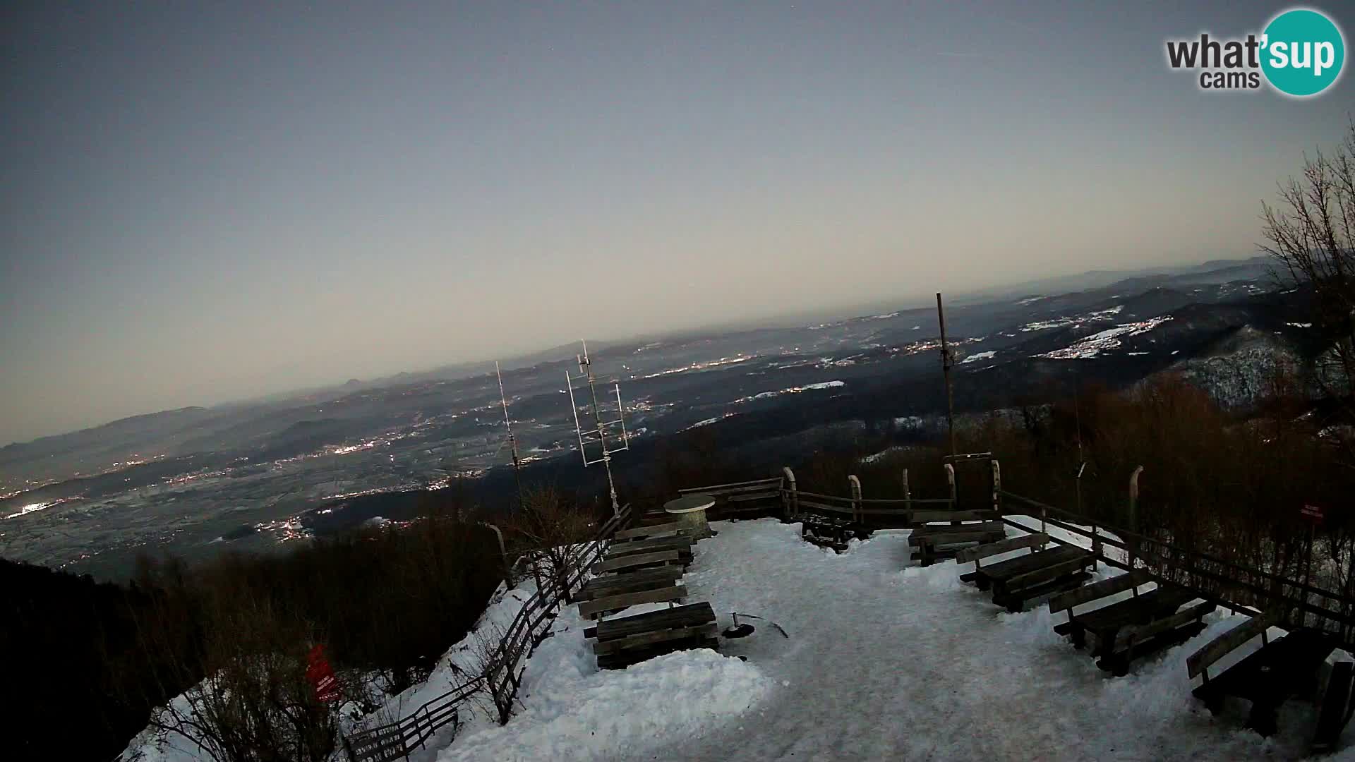 Mount Krim webcam near Ljubljana – Slovenia – view to Grosuplje