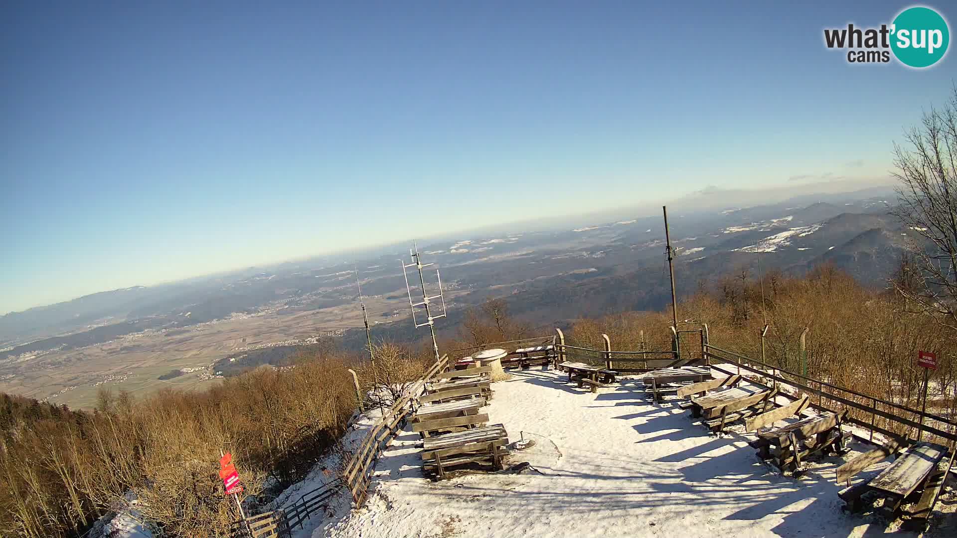 Mount Krim webcam near Ljubljana – Slovenia – view to Grosuplje