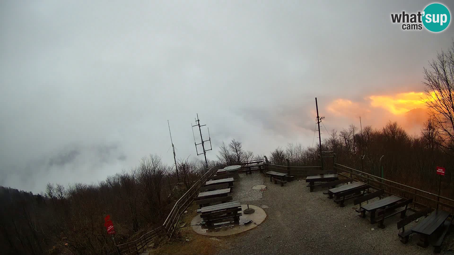 Mount Krim webcam near Ljubljana – Slovenia – view to Grosuplje