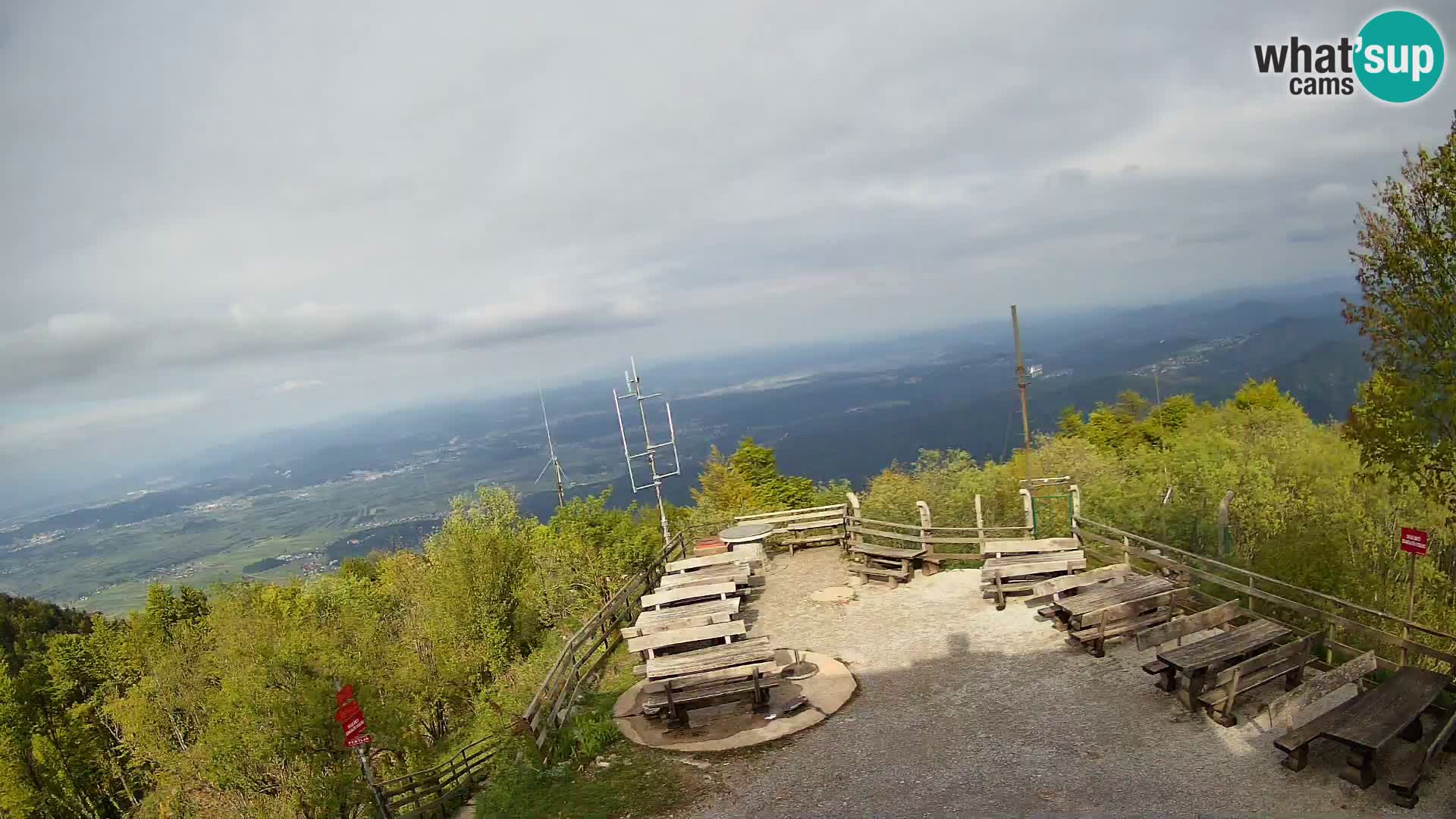 Mount Krim webcam near Ljubljana – Slovenia – view to Grosuplje