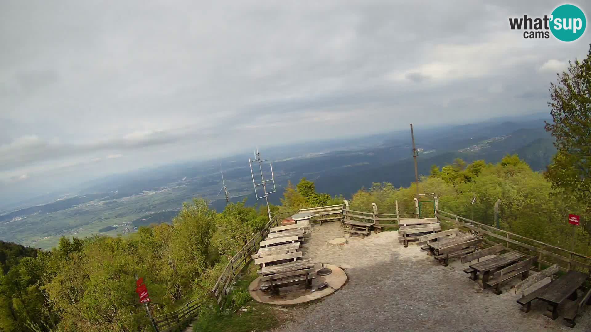 Mount Krim webcam near Ljubljana – Slovenia – view to Grosuplje