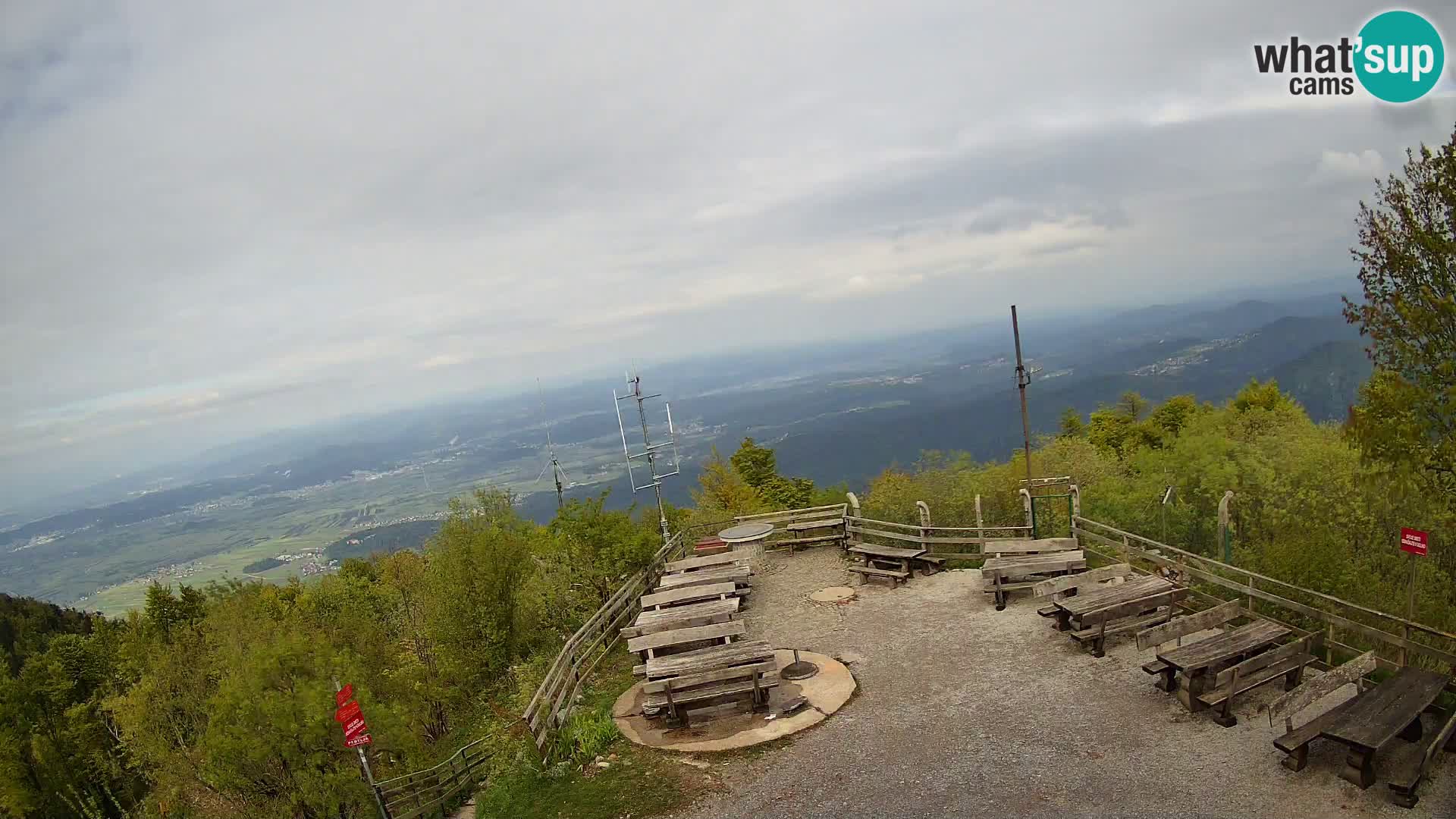 Mount Krim webcam near Ljubljana – Slovenia – view to Grosuplje