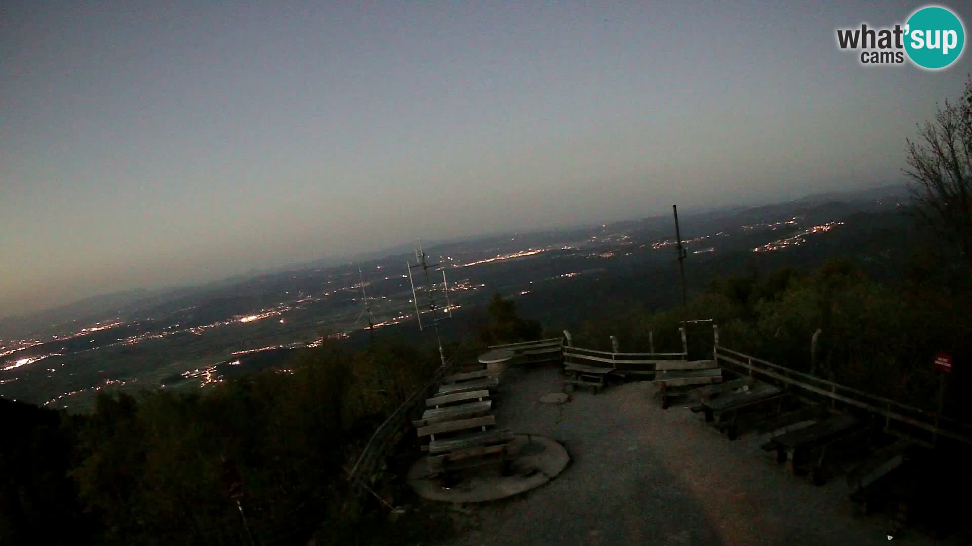 Mount Krim webcam near Ljubljana – Slovenia – view to Grosuplje