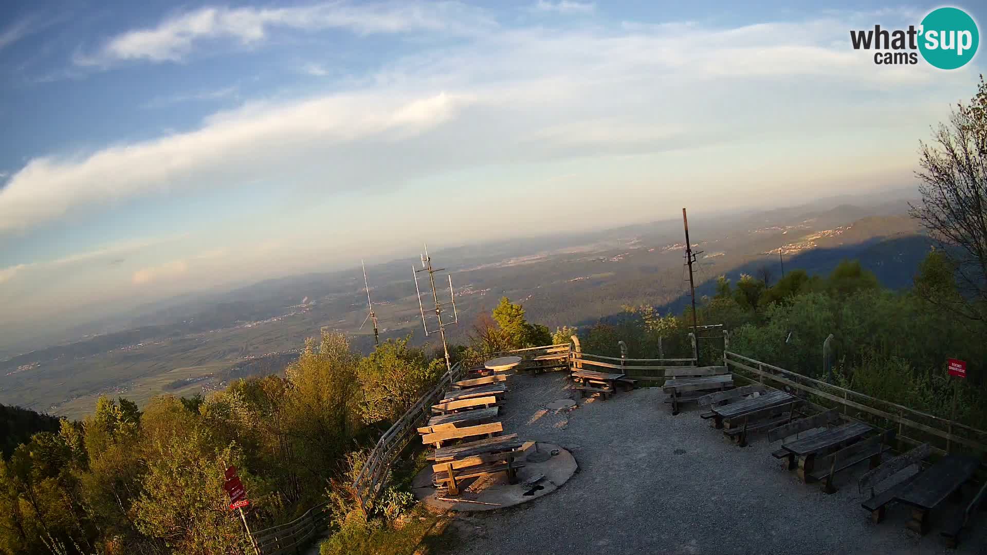 Mount Krim webcam near Ljubljana – Slovenia – view to Grosuplje