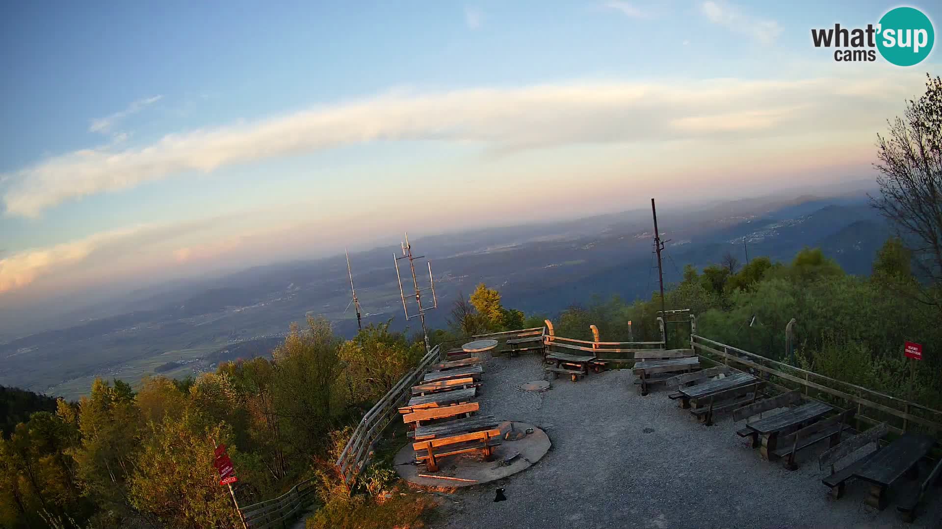 Mount Krim webcam near Ljubljana – Slovenia – view to Grosuplje