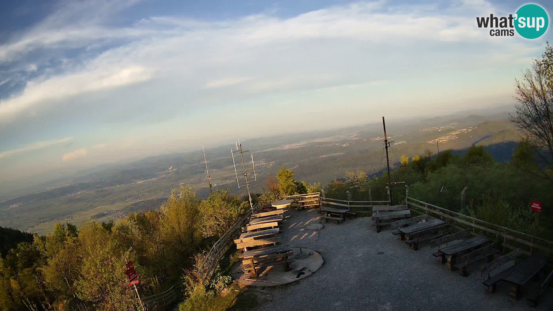 Mount Krim webcam near Ljubljana – Slovenia – view to Grosuplje