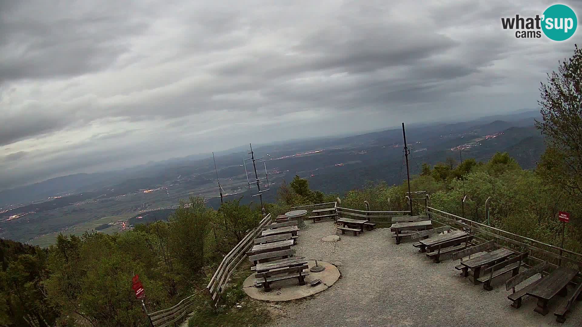 Mount Krim webcam near Ljubljana – Slovenia – view to Grosuplje