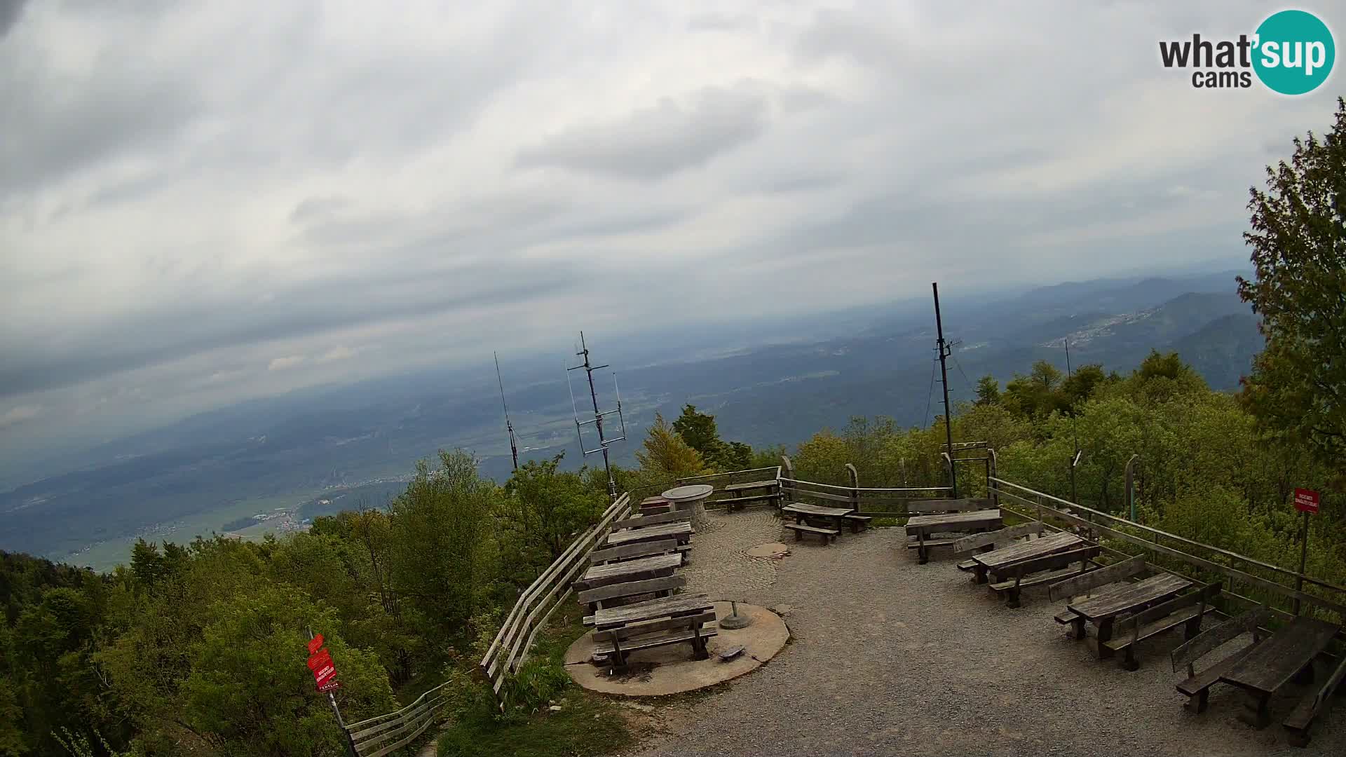 Mount Krim webcam near Ljubljana – Slovenia – view to Grosuplje