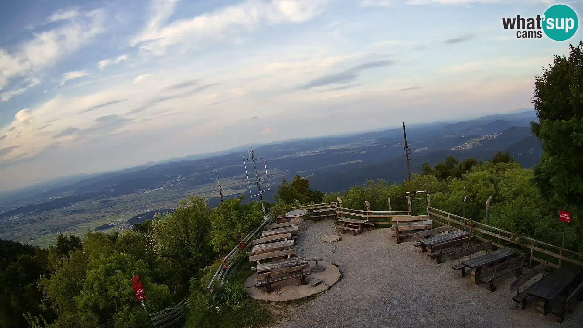 Mount Krim webcam near Ljubljana – Slovenia – view to Grosuplje