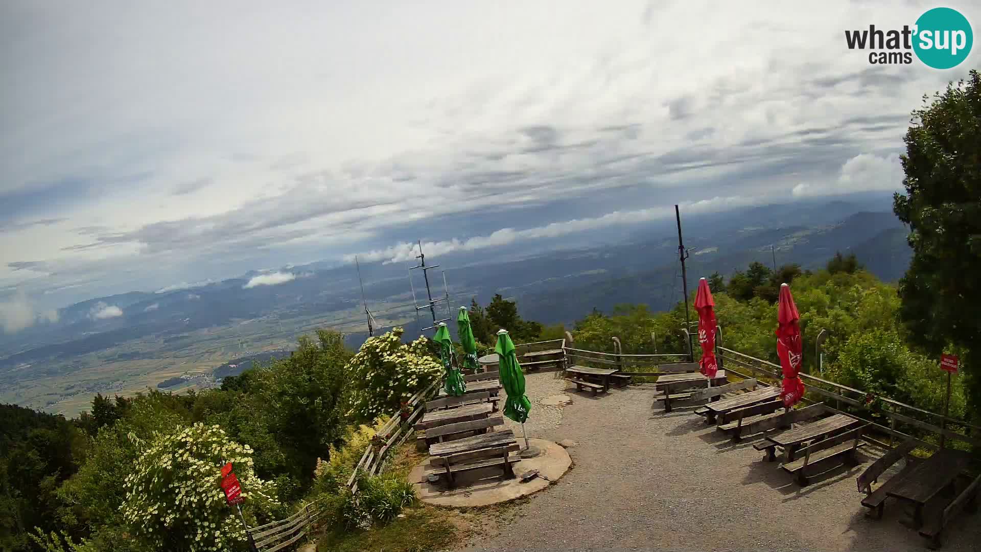Mount Krim webcam near Ljubljana – Slovenia – view to Grosuplje