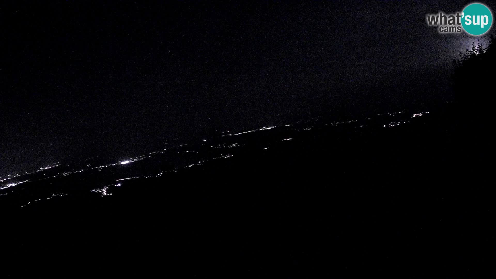 Mount Krim webcam near Ljubljana – Slovenia – view to Grosuplje