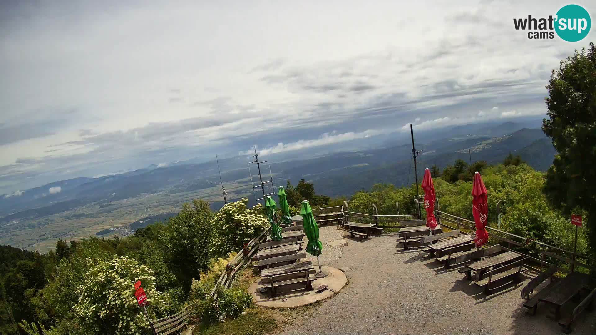 Mount Krim webcam near Ljubljana – Slovenia – view to Grosuplje
