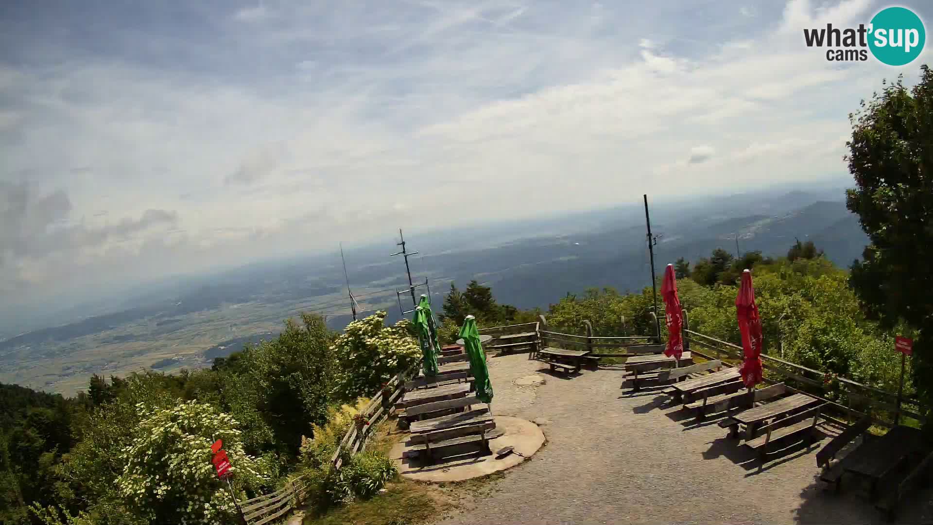 Mount Krim webcam near Ljubljana – Slovenia – view to Grosuplje