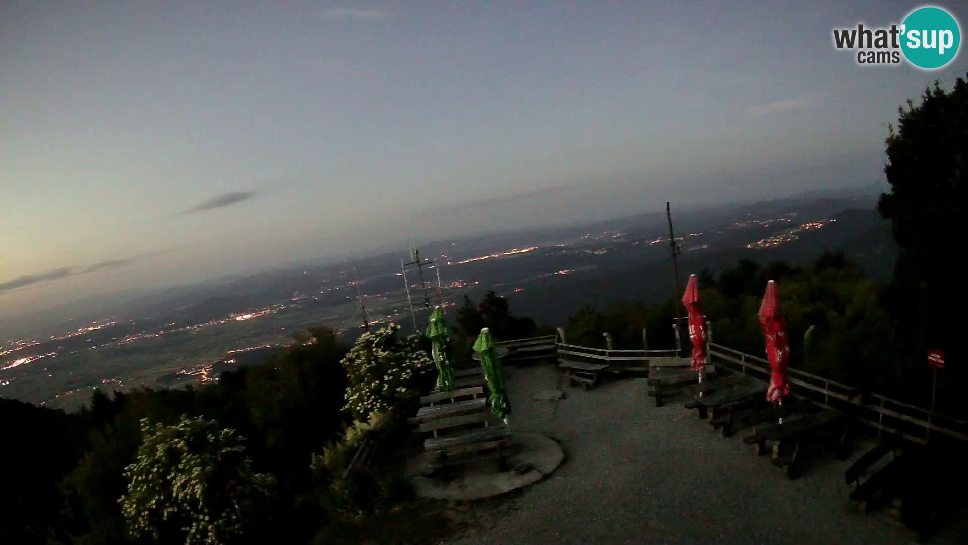 Mount Krim webcam near Ljubljana – Slovenia – view to Grosuplje