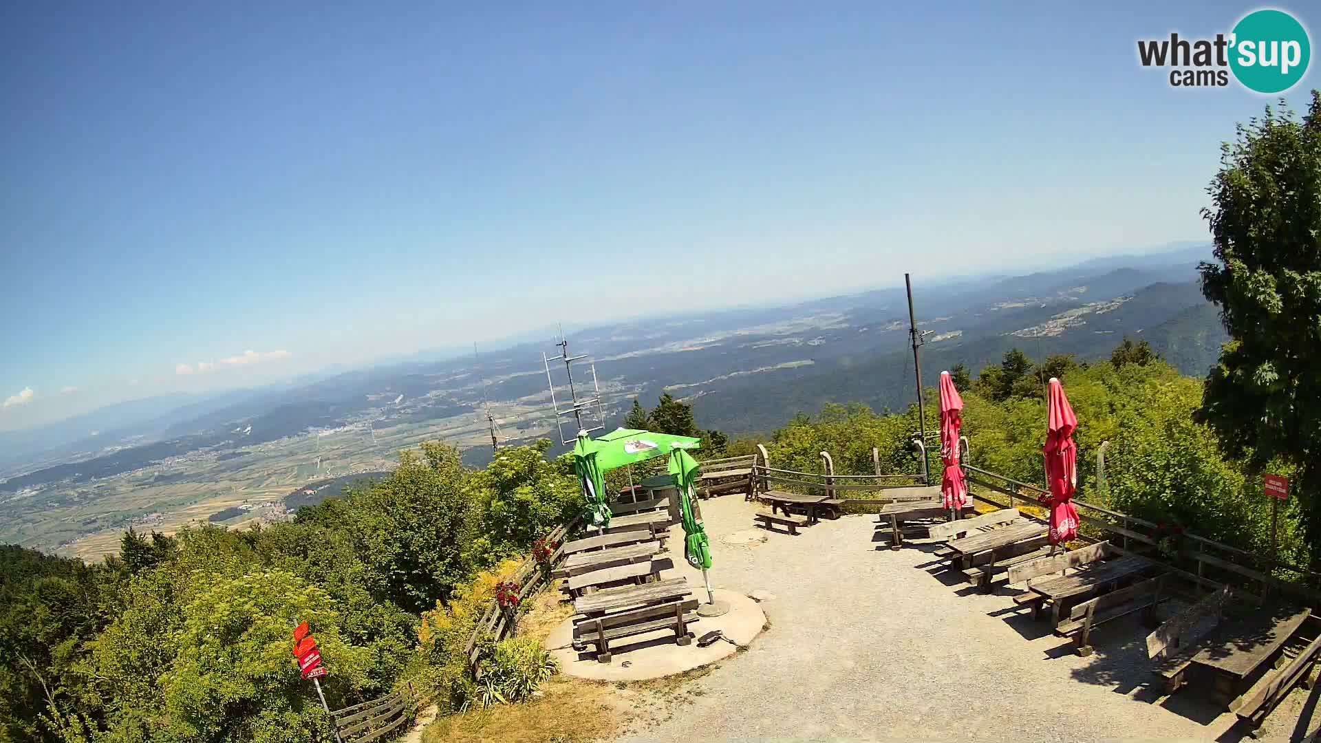 Mount Krim webcam near Ljubljana – Slovenia – view to Grosuplje