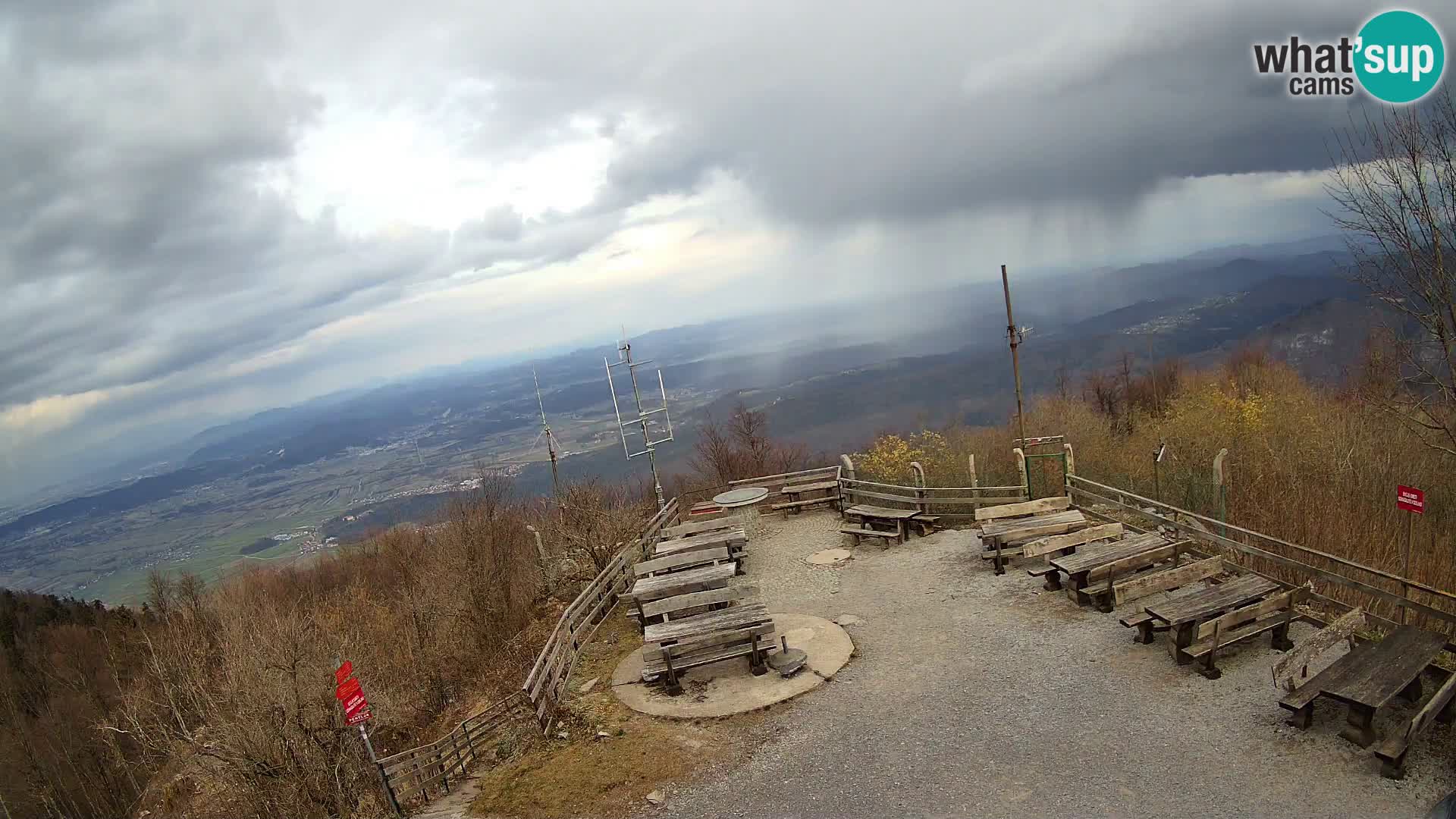 Spletna kamera Krim pri Ljubljani – pogled proti Grosuplju
