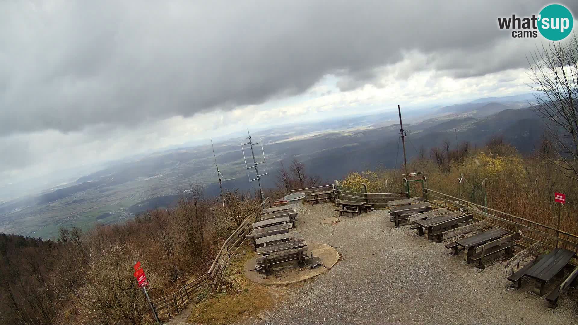 Spletna kamera Krim pri Ljubljani – pogled proti Grosuplju