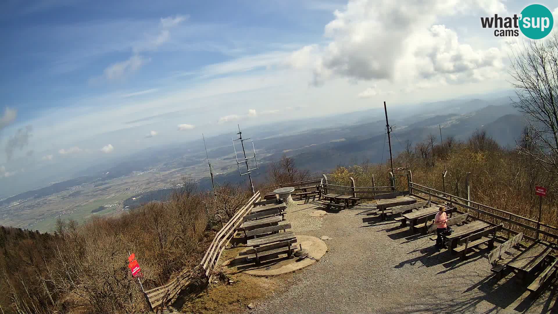 Mount Krim webcam near Ljubljana – Slovenia – view to Grosuplje