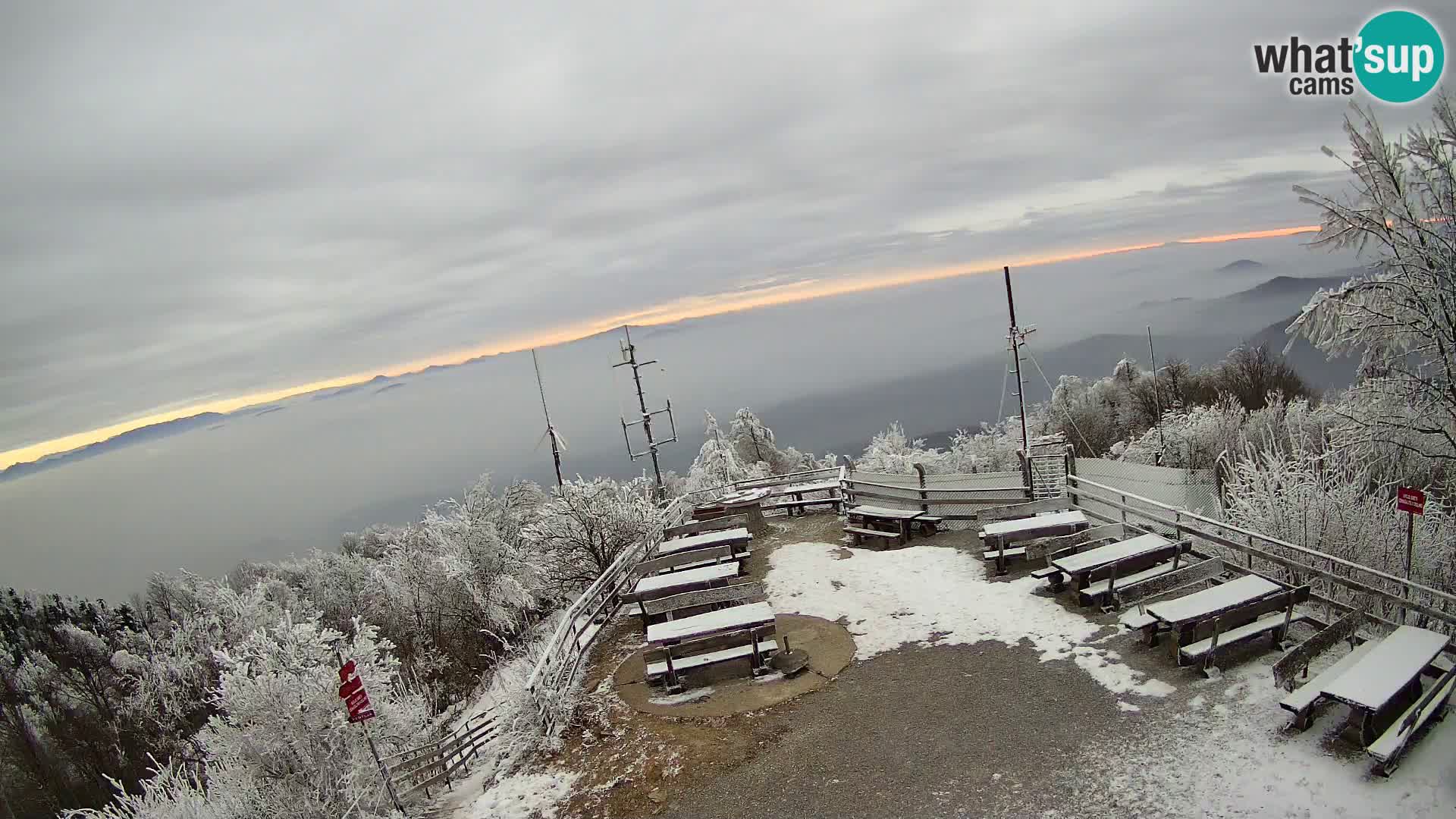 Spletna kamera Krim pri Ljubljani – pogled proti Grosuplju