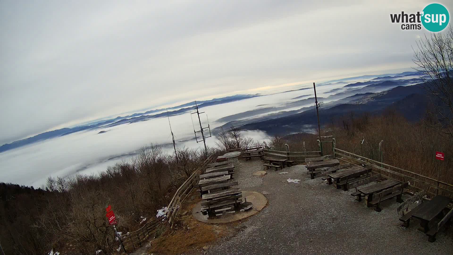 Mount Krim webcam near Ljubljana – Slovenia – view to Grosuplje