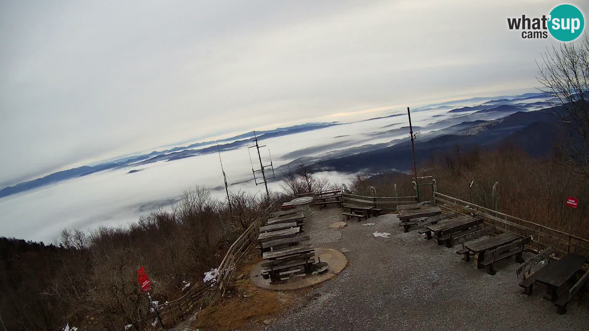 Mount Krim webcam near Ljubljana – Slovenia – view to Grosuplje