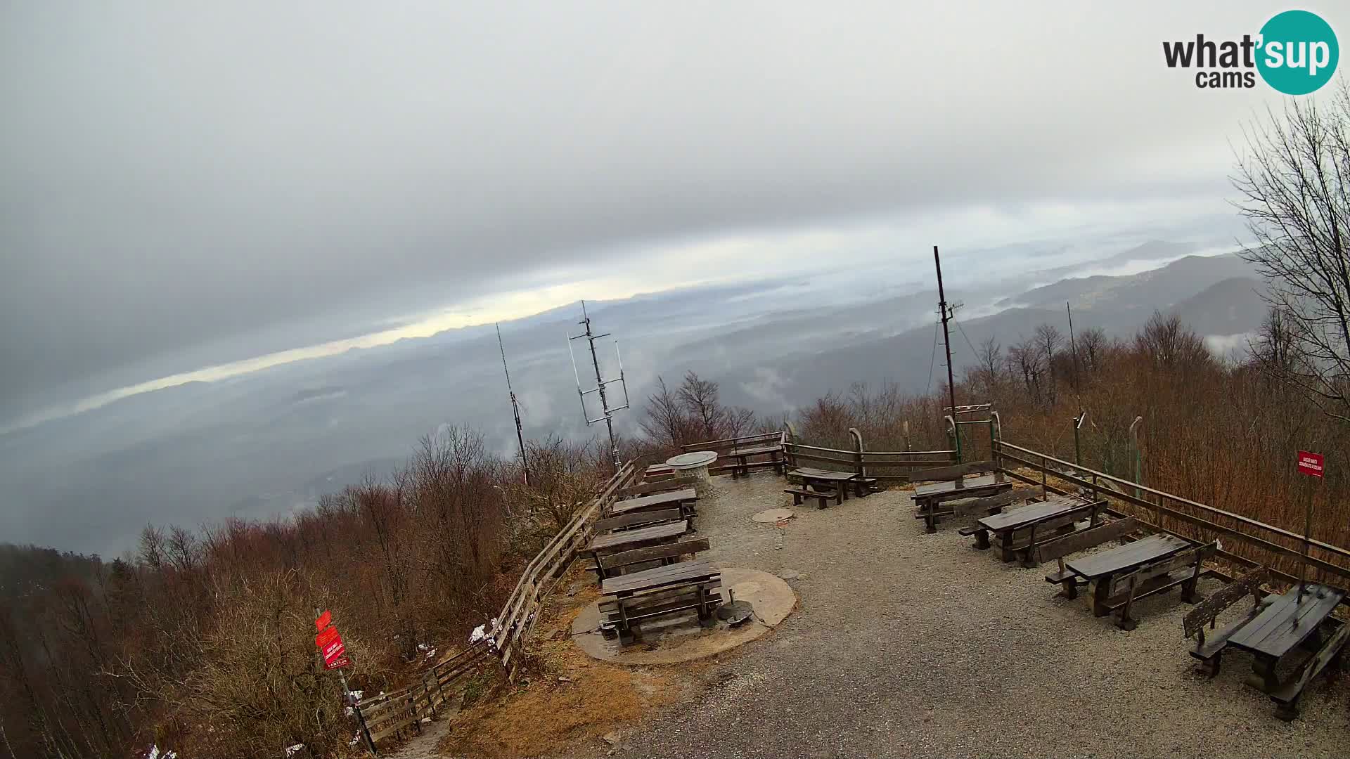 Mount Krim webcam near Ljubljana – Slovenia – view to Grosuplje