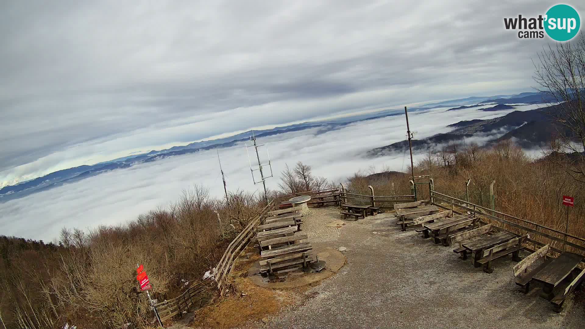 Mount Krim webcam near Ljubljana – Slovenia – view to Grosuplje