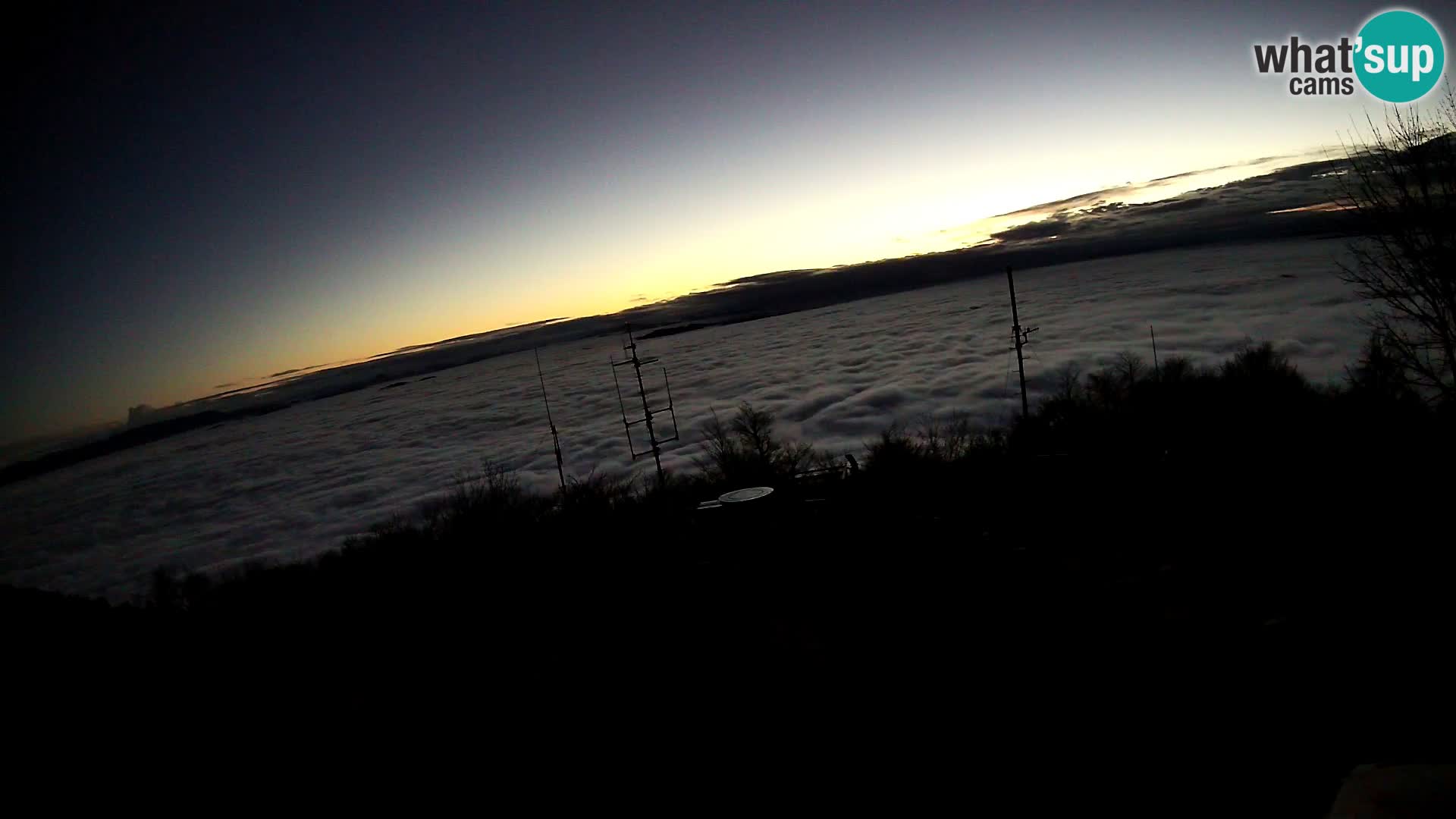 Mount Krim webcam near Ljubljana – Slovenia – view to Grosuplje