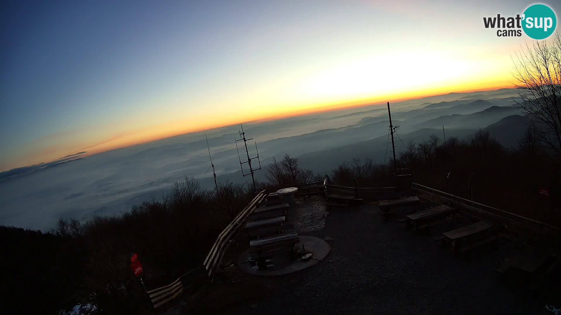 Mount Krim webcam near Ljubljana – Slovenia – view to Grosuplje