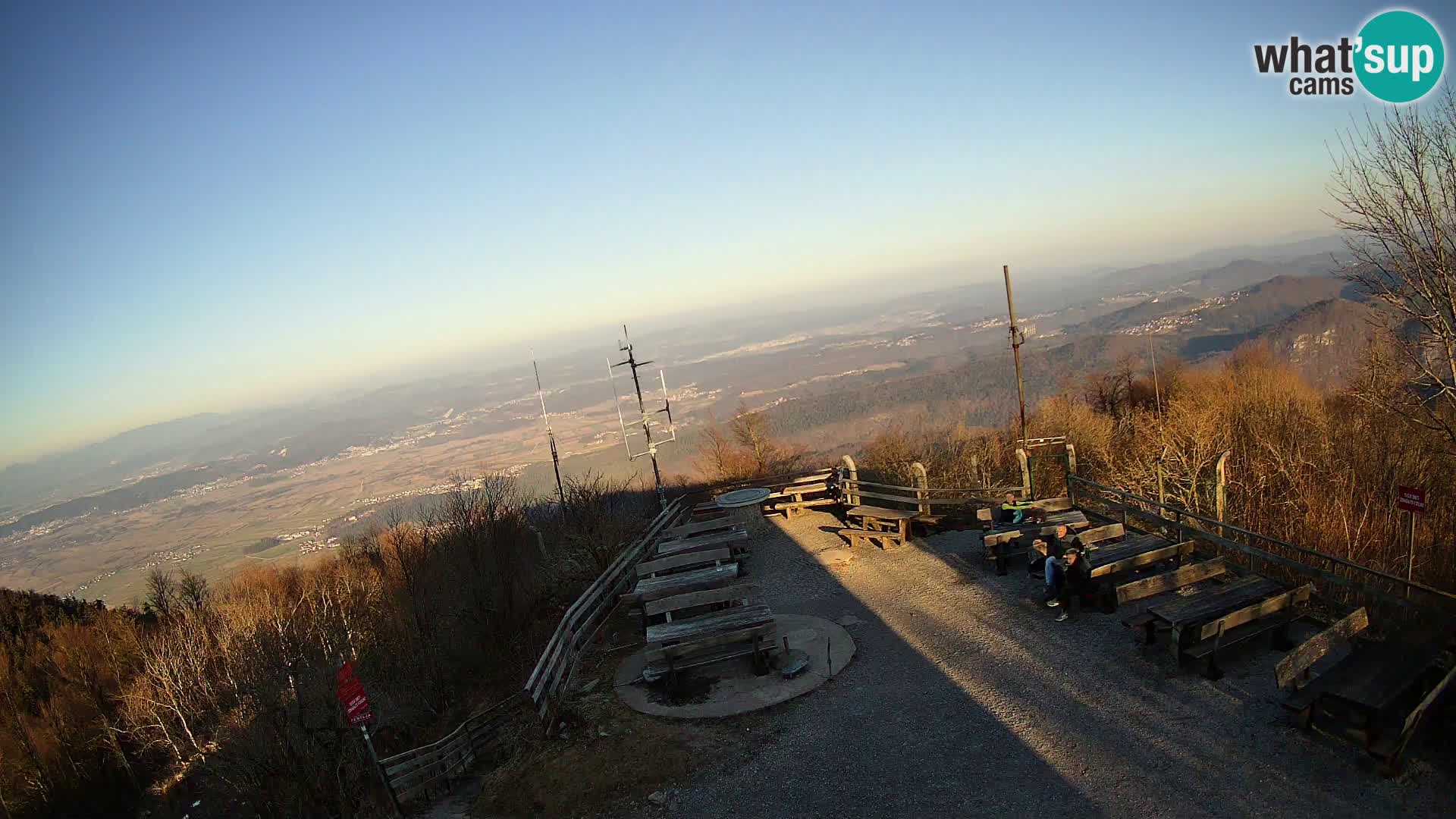 Spletna kamera Krim pri Ljubljani – pogled proti Grosuplju