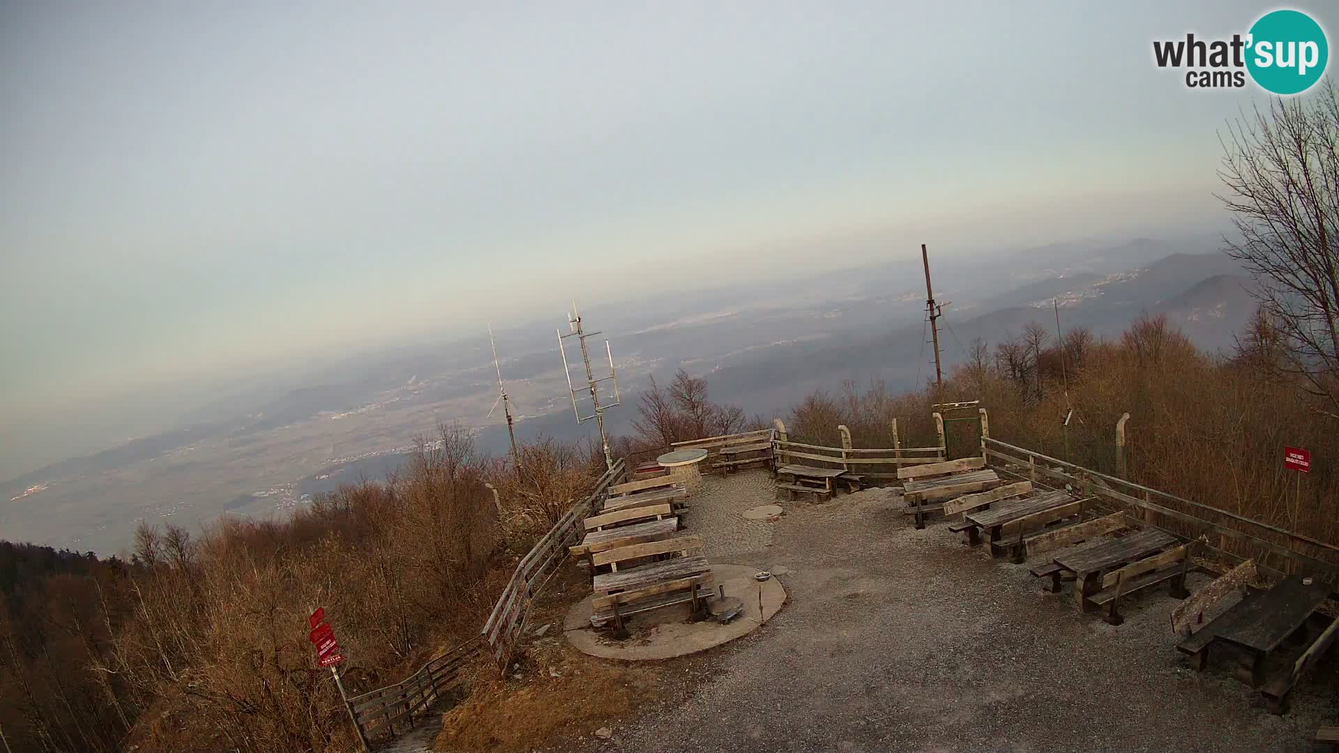 Spletna kamera Krim pri Ljubljani – pogled proti Grosuplju