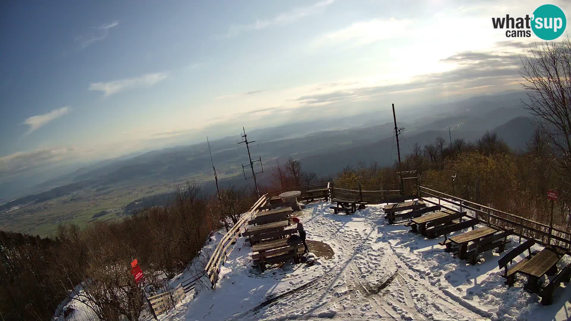 Mount Krim webcam near Ljubljana – Slovenia – view to Grosuplje