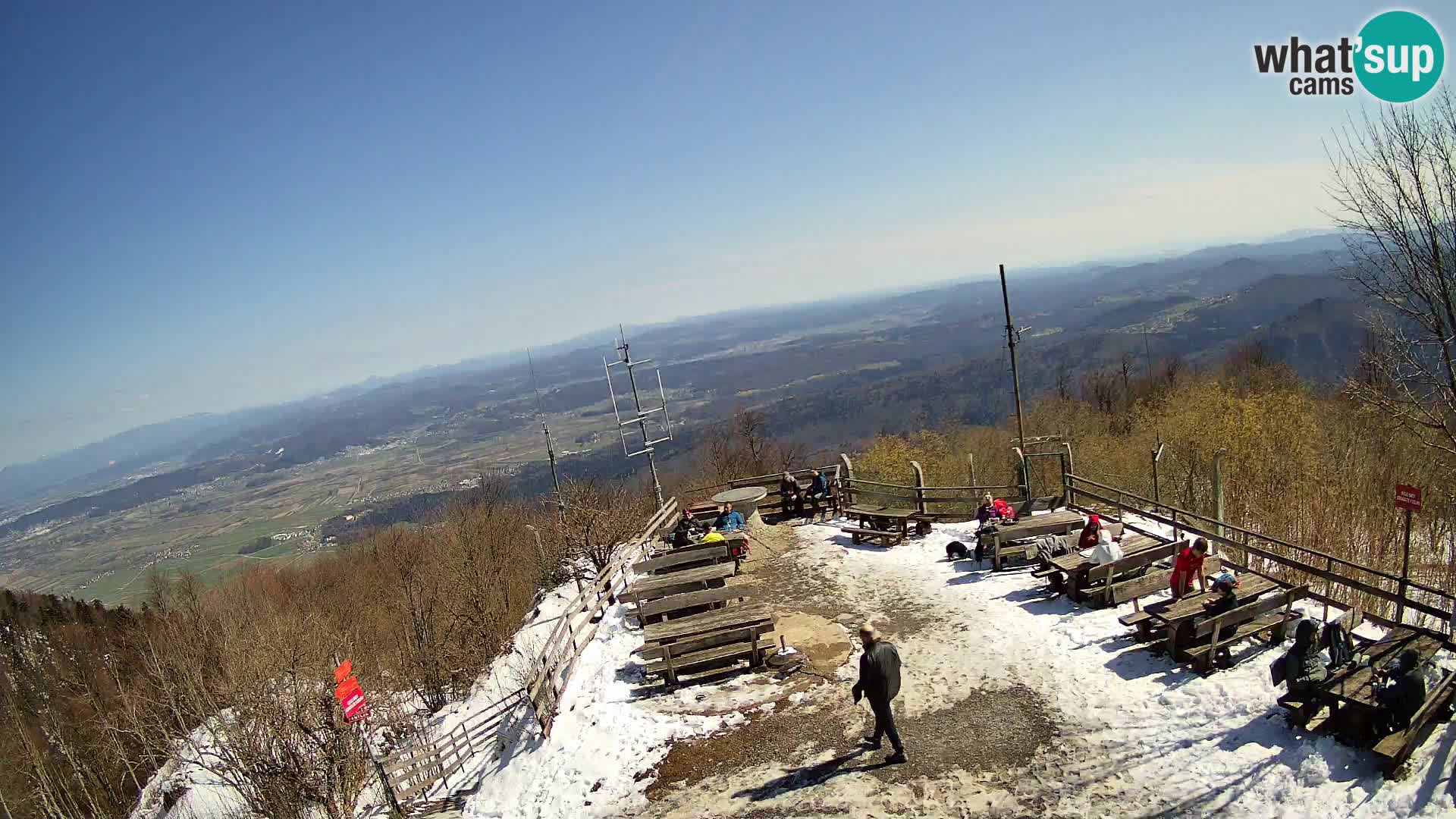 Spletna kamera Krim pri Ljubljani – pogled proti Grosuplju