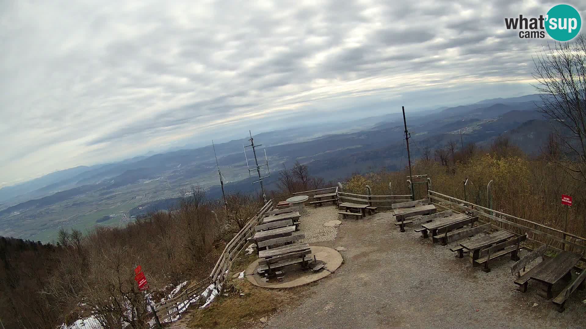 Mount Krim webcam near Ljubljana – Slovenia – view to Grosuplje
