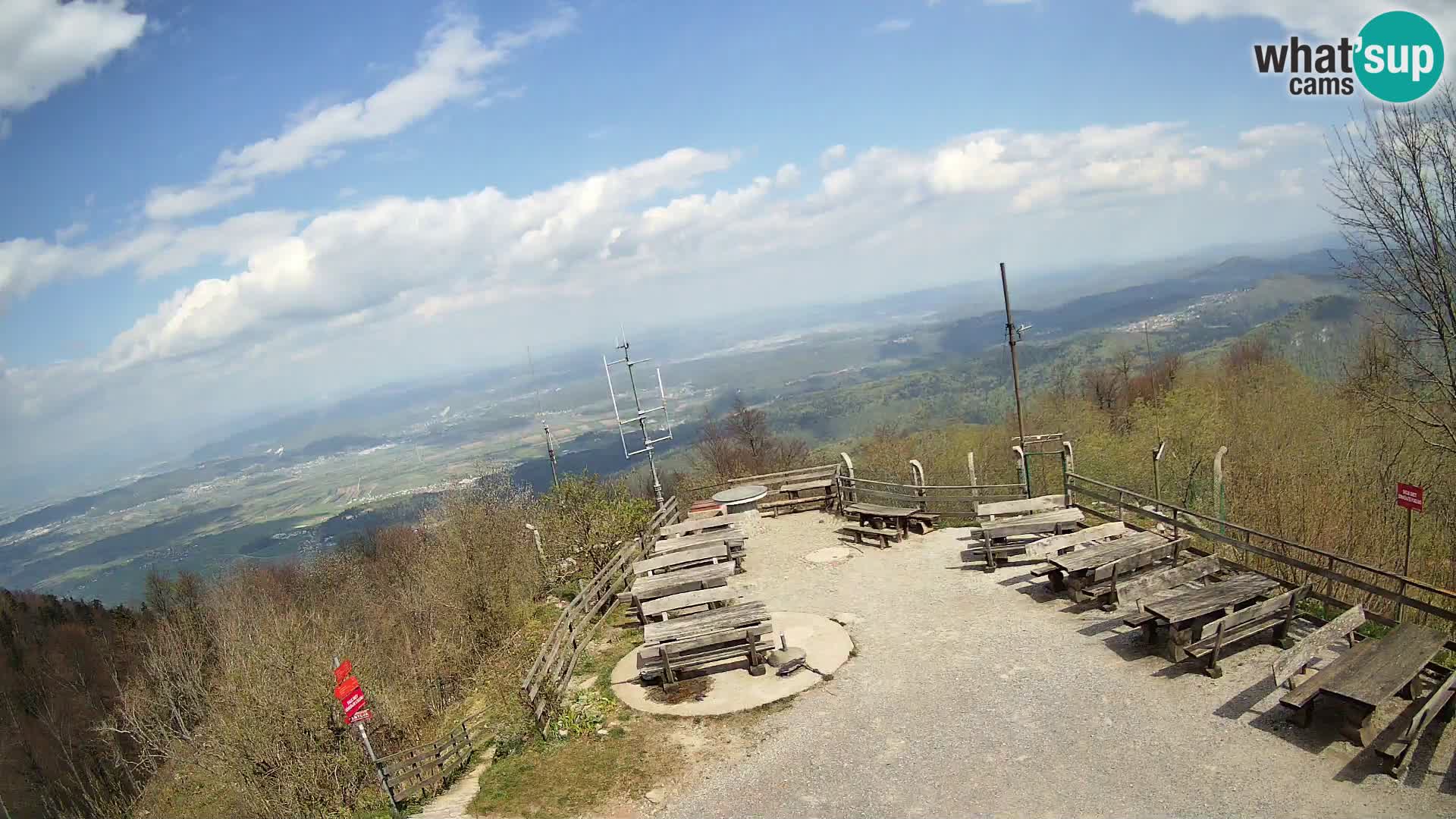Mount Krim webcam near Ljubljana – Slovenia – view to Grosuplje