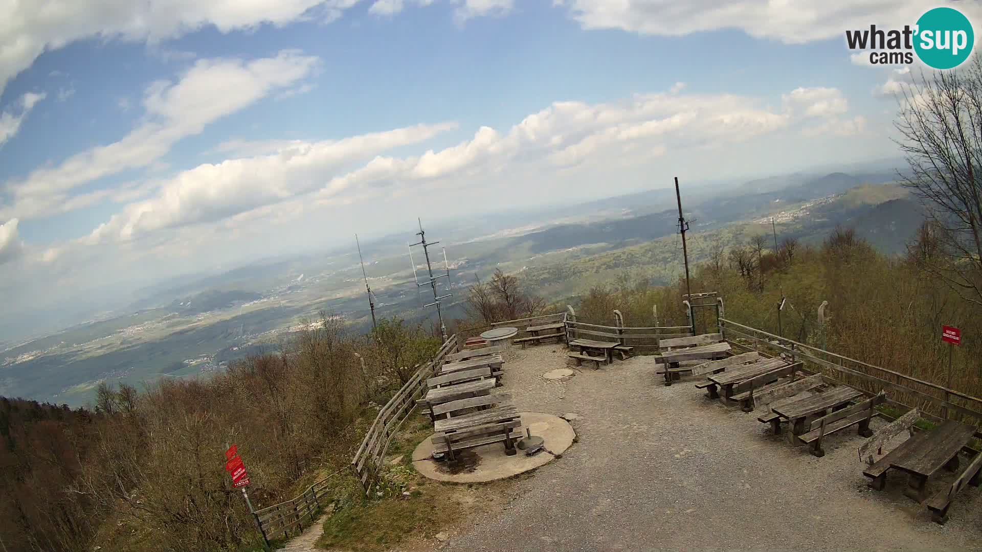 Mount Krim webcam near Ljubljana – Slovenia – view to Grosuplje